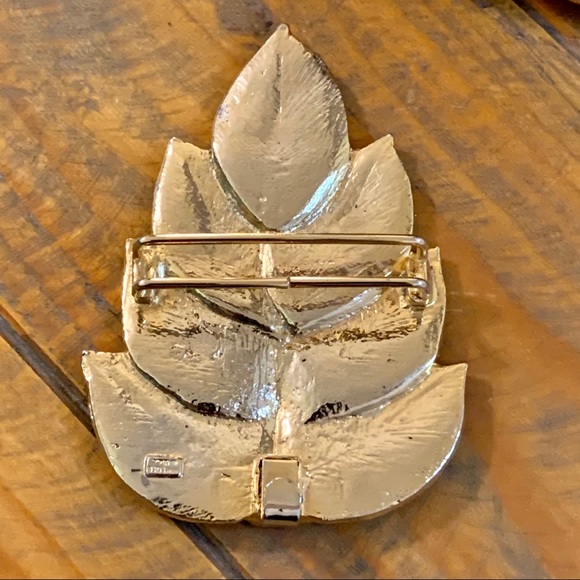 Vintage 1980’s Mimi Di Ni Golden Leaf Buckle - Picture 3 of 9